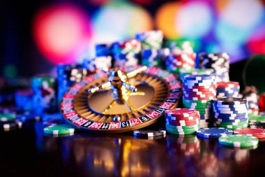 Live-dealer card table interface showing real-time stream and betting controls